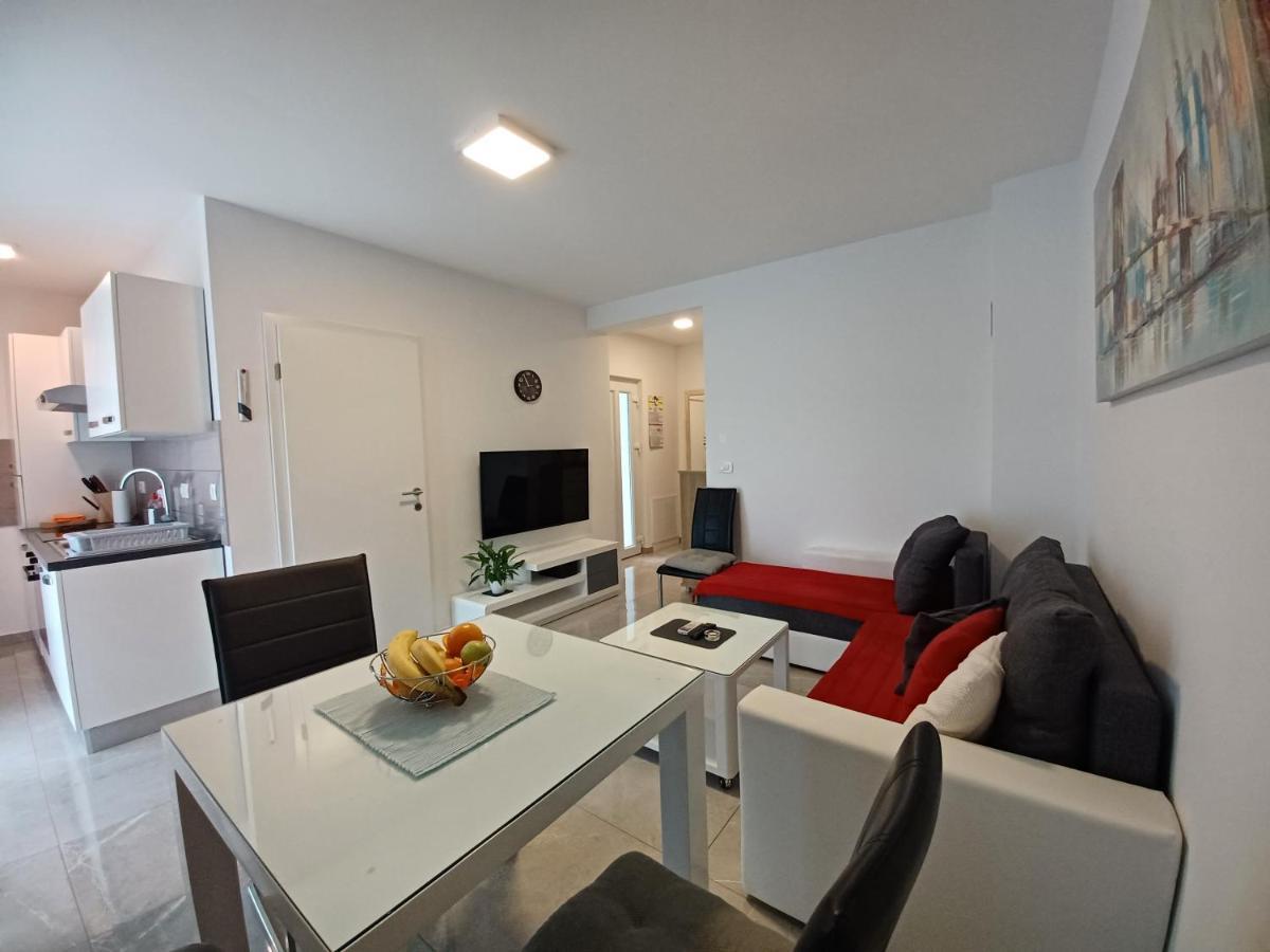 Apartments Leon 2 Novigrad  Ngoại thất bức ảnh